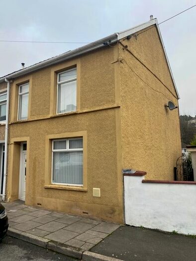 3 Bedroom Terraced House To Rent In Glan-Yr-Afon, Beaufort, Ebbw Vale NP23