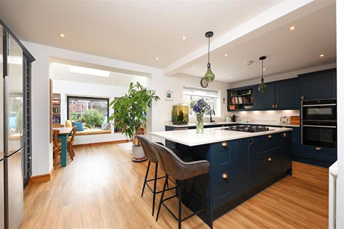 4 Bedroom Detached House For Sale In The Wicketts, Filton, Bristol, BS7