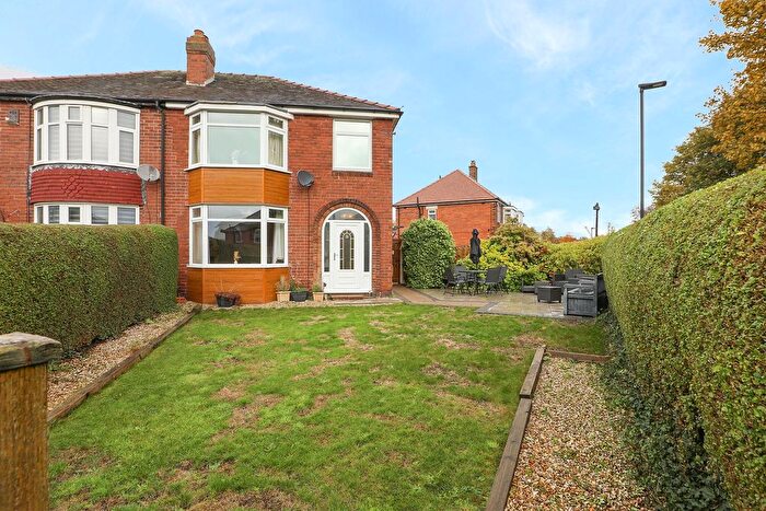 3 Bedroom Semi-detached House For Sale In Bramley Hall Road, Sheffield, S13