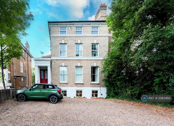 3 Bedroom Flat To Rent In London, London, SE3