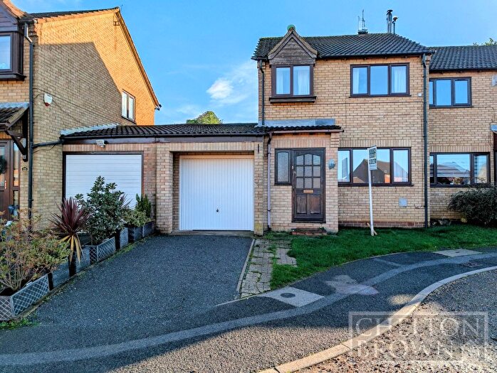 3 Bedroom Semi-Detached House To Rent In Kelburn Close, East Hunsbury, Northampton, NN4