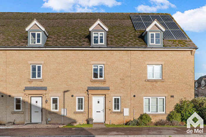 3 Bedroom House For Sale In Greenacre Way, Bishops Cleeve, Cheltenham, GL52