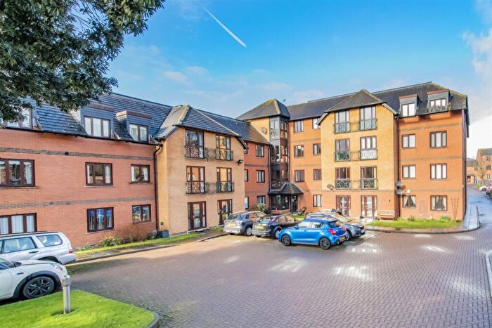 1 Bedroom Apartment For Sale In George Street, Kettering, NN16