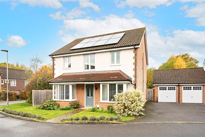 4 Bedroom Detached House For Sale In Orchard Close, Burgess Hill, RH15