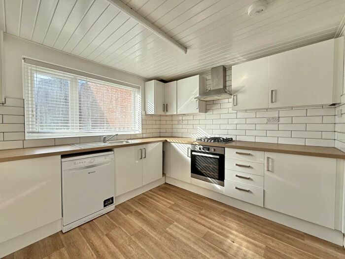 3 Bedroom End Of Terrace House For Sale In Higher Barley Mount, Exeter, EX4