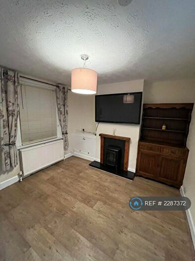 2 Bedroom End Of Terrace House To Rent In Portswood Road, Southampton, SO17