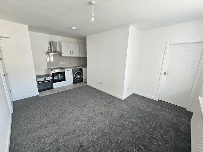 1 Bedroom Flat To Rent In West Street, Dunstable, LU6