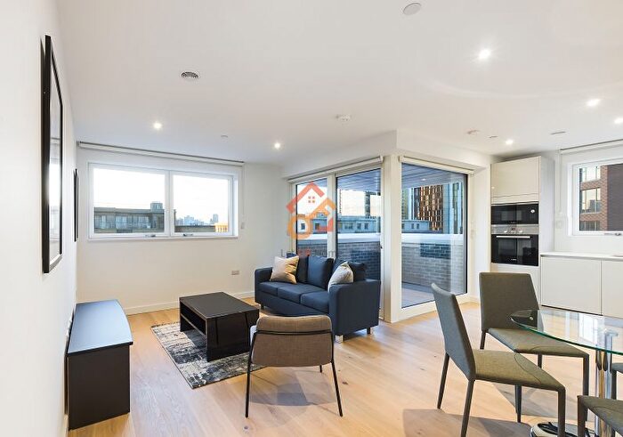 2 Bedroom Flat To Rent In Walton Heights, Walworth Road, London, SE17