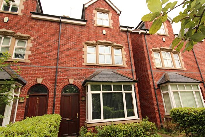 4 Bedroom Semi-Detached House To Rent In Pershore Road, Edgbaston, Birmingham, B29