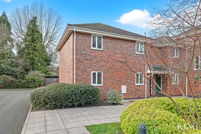 1 Bedroom Flat For Sale In Corinthian Court, Alcester, B49