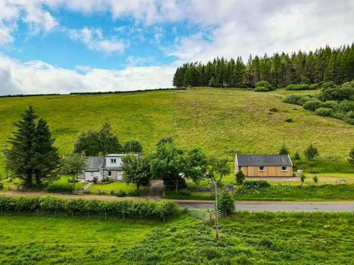 3 Bedroom Detached House For Sale In Auchnarrow, Ballindalloch, AB37