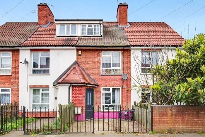 3 Bedroom Terraced House For Sale In Cosby Road, Nottingham, NG2