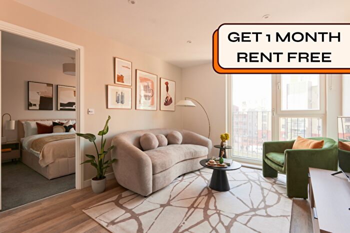 2 Bedroom Apartment To Rent In Heyrod Street, Manchester, Greater Manchester, M1