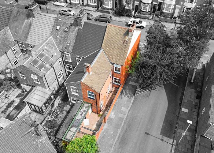 3 Bedroom End Of Terrace House For Sale In Lorne Road, Clarendon Park, Leicester, LE2