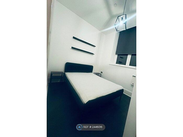 1 Bedroom Flat To Rent In Atlas Mill, Bolton, BL1