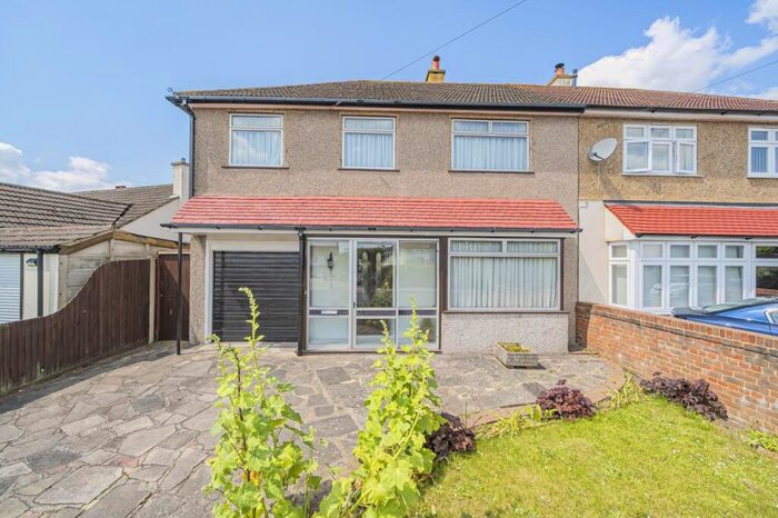 4 Bedroom Semi-Detached House To Rent In Rookesley Road Orpington, BR5