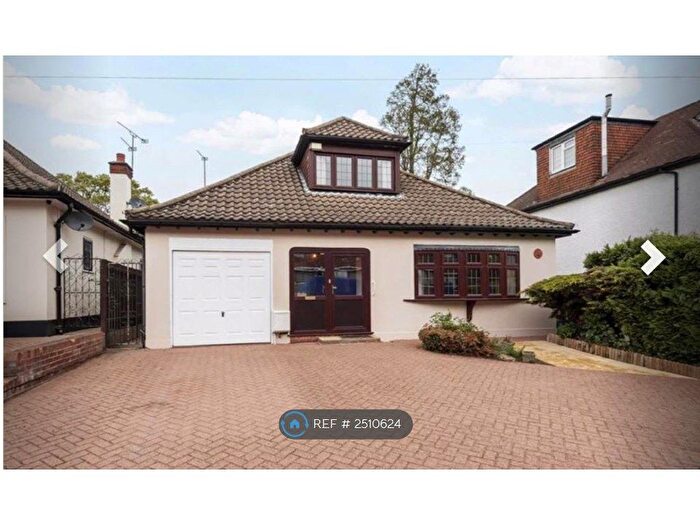 Studio To Rent In Bedford Road, London, E18