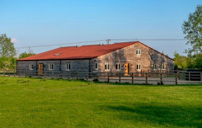 3 Bedroom Barn Conversion To Rent In Grove Park Drive, Lockinge, Wantage, Grove Park Drive, OX12