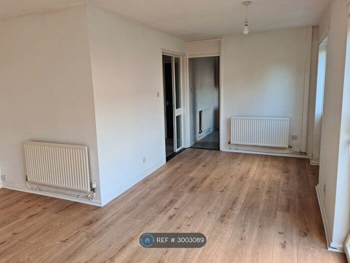 2 Bedroom End Of Terrace House To Rent In Tedburn Drive, Mansfield, NG18