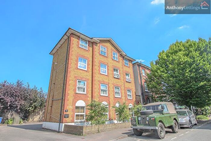 2 Bedroom Apartment To Rent In Villiers Street, Hertford, Herts, SG13