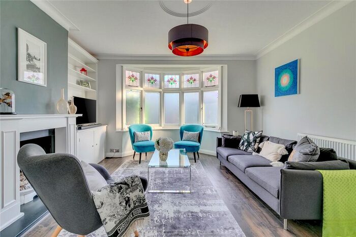 4 Bedroom End Of Terrace House To Rent In Thurleigh Avenue, SW12