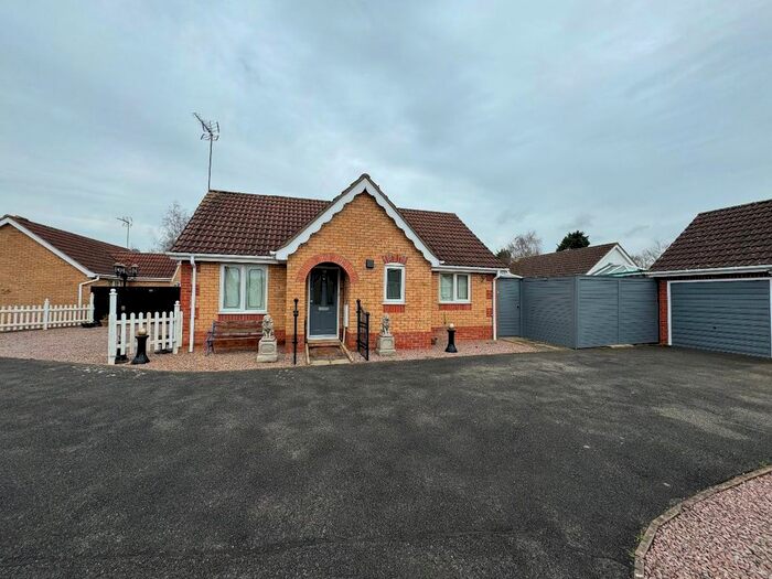 2 Bedroom Bungalow To Rent In Malt Drive, South Brink, Wisbech, PE14