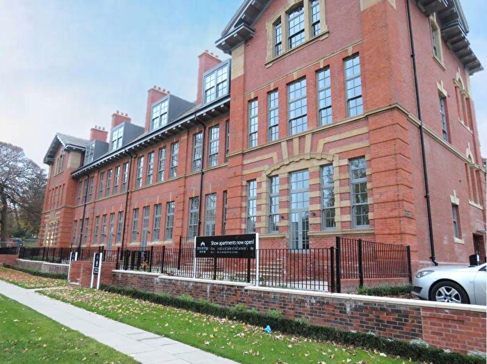 2 Bedroom Apartment To Rent In Victoria Gardens, Leeds, LS6