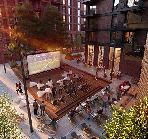 2 Bedroom Flat For Sale In Heron Wharf, Poplar, E14