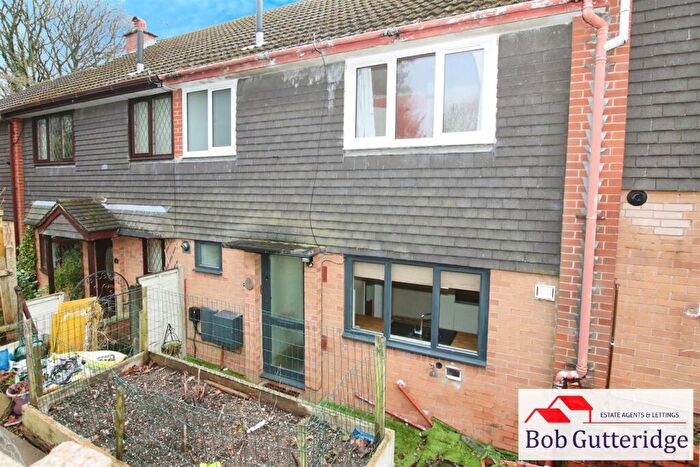 3 Bedroom Town House For Sale In Leaswood Close, Newcastle, ST5