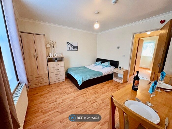 1 Bedroom Flat To Rent In Zinzan Street, Reading, RG1