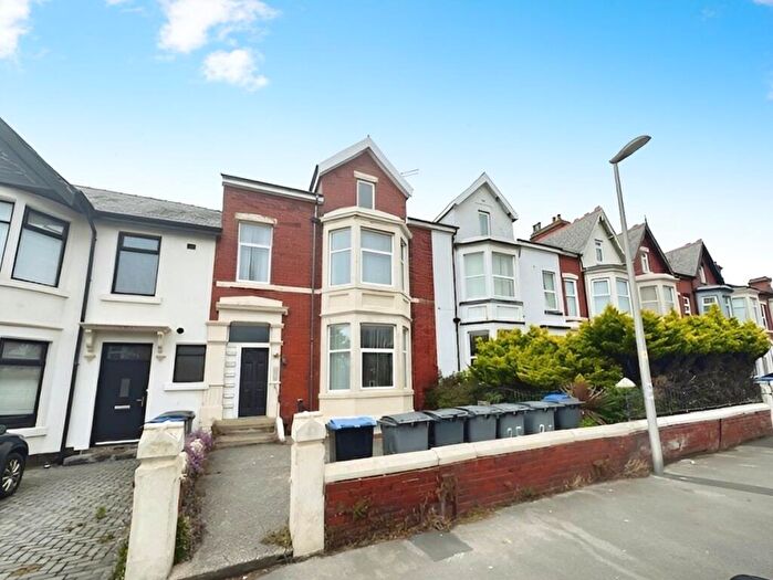 1 Bedroom Apartment To Rent In Horncliffe Road, Blackpool, Lancashire, FY4