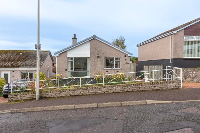 2 Bedroom Detached Bungalow For Sale In Sidlaw Crescent, Alyth, PH11