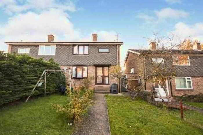 3 Bedroom Semi-Detached House To Rent In Clavering Road, Braintree, CM7