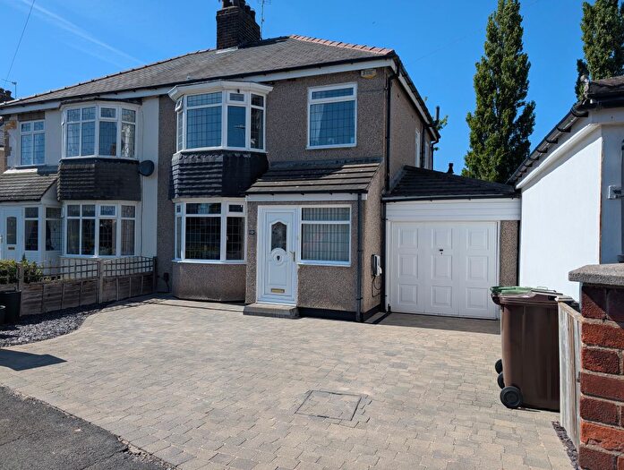 3 Bedroom Semi-detached House For Sale In Highfield Crescent, Hartburn, Stockton-On-Tees, TS18