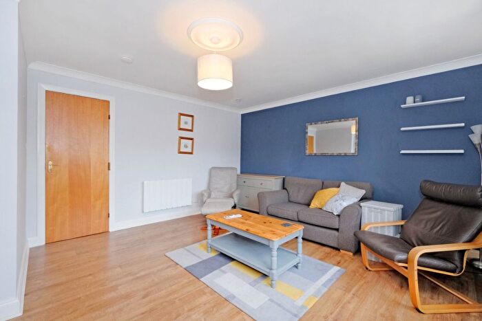 2 Bedroom Flat To Rent In Picardy Court, Rose Street, City Centre, Aberdeen, AB10