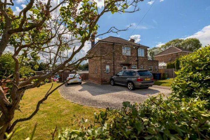 3 Bedroom Detached House For Sale In Stow Park Road, Marton, DN21