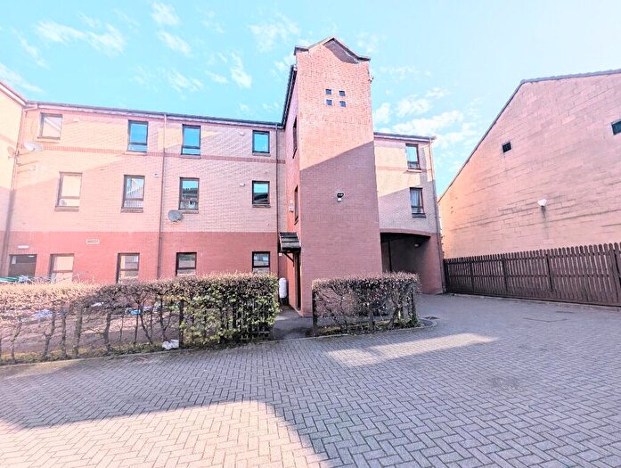 2 Bedroom Flat To Rent In Ballindalloch Drive, Dennistoun, Glasgow, G31