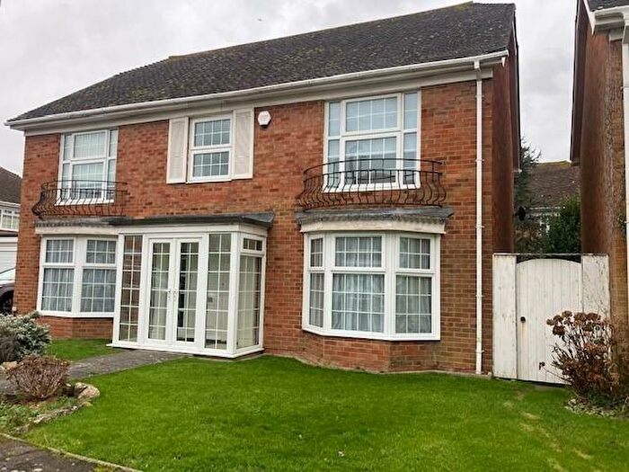 4 Bedroom Detached House To Rent In Fisher Close, Hythe, CT21