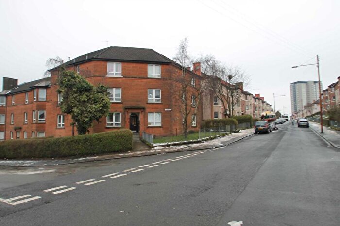 2 Bedroom Flat To Rent In Raploch Avenue, Glasgow, G14