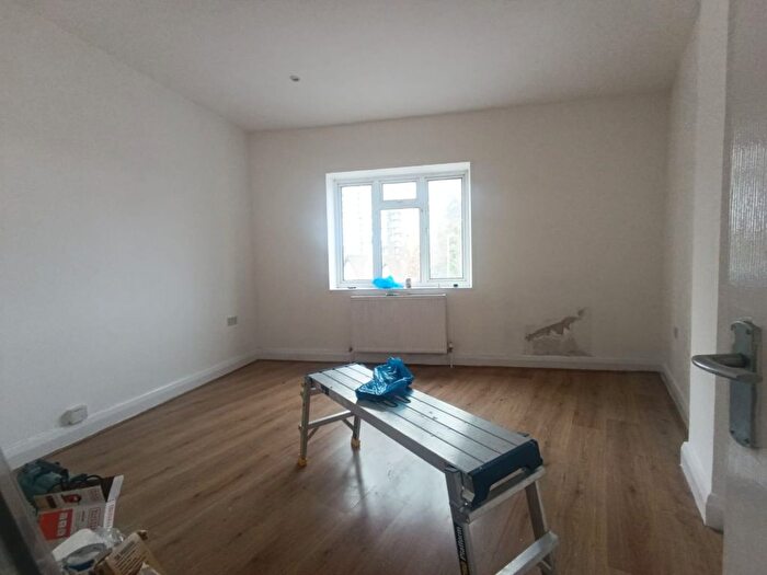 1 Bedroom Flat To Rent In East Street, Barking, IG11