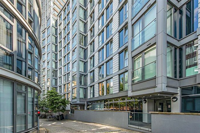 3 Bedroom Flat To Rent In Seager Place, Deptford, SE8