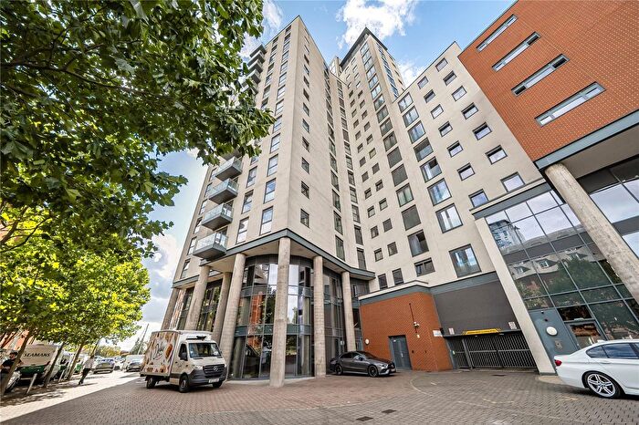 2 Bedroom Flat For Sale In Key Street, Ipswich, Suffolk, IP4