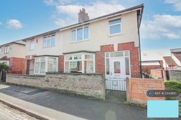 4 Bedroom Semi-Detached House To Rent In Lansdowne Road, Stoke-On-Trent, ST4