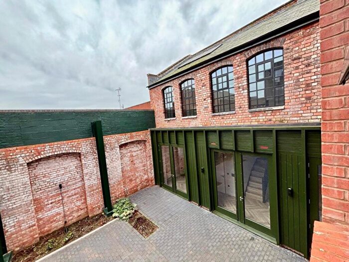 2 Bedroom Terraced House To Rent In Northwood Street, Birmingham, B3