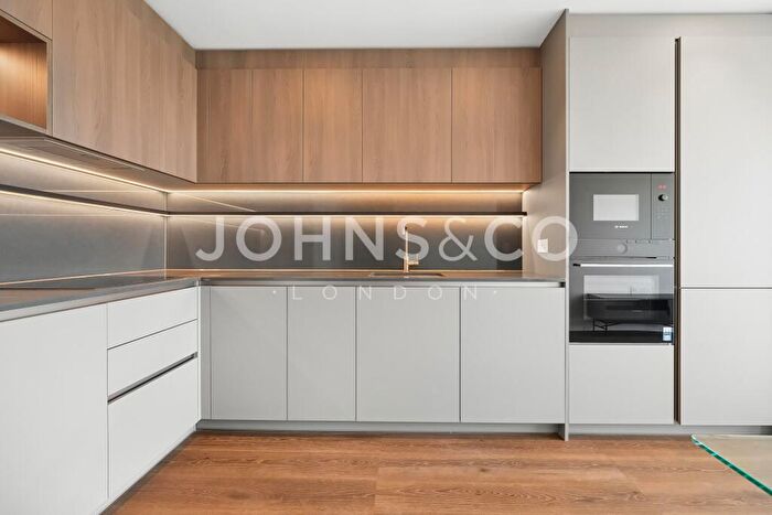 2 Bedroom Apartment To Rent In Bow View, Maple Mews, London, E3