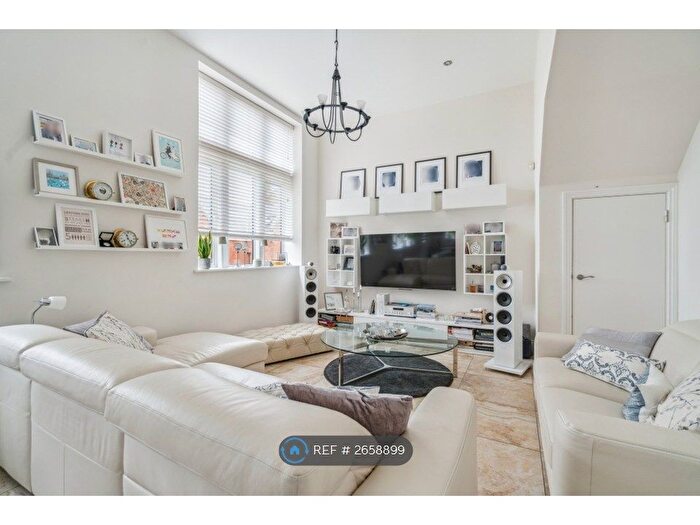 3 Bedroom Terraced House To Rent In Devonshire House, Bushey, WD23