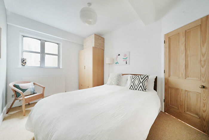 2 Bedroom Apartment To Rent In Petherton Road, N5
