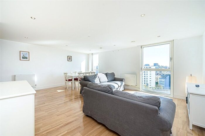 4 Bedroom Flat To Rent In Seager Place, London, SE8