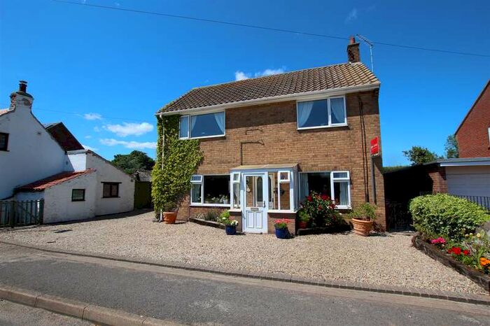 3 Bedroom Detached House For Sale In Main Street, Ulrome, YO25
