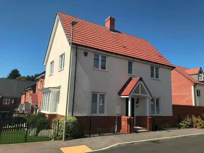 3 Bedroom House To Rent In Chiltern Crescent, Fair Oak, SO50